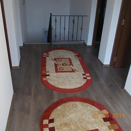 Casa Neluta * Haţeg