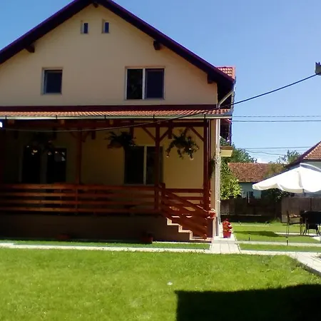 Gasthuis Casa Neluta *
