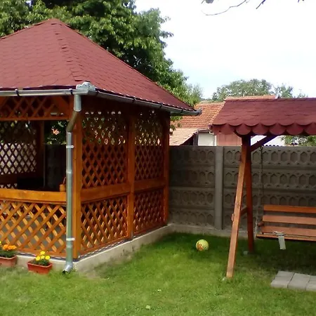 Casa Neluta * Haţeg